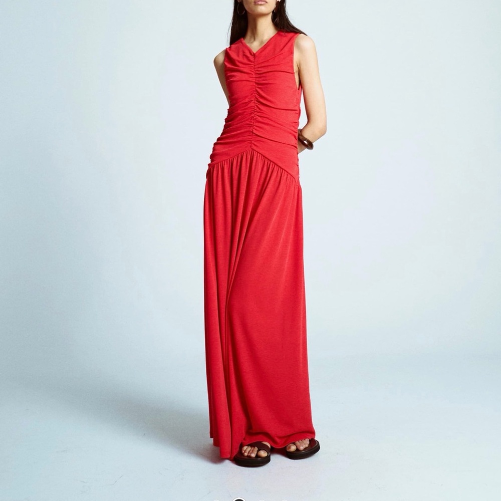 Chic Topshop Red Maxi Dress with Ruched Bodice
